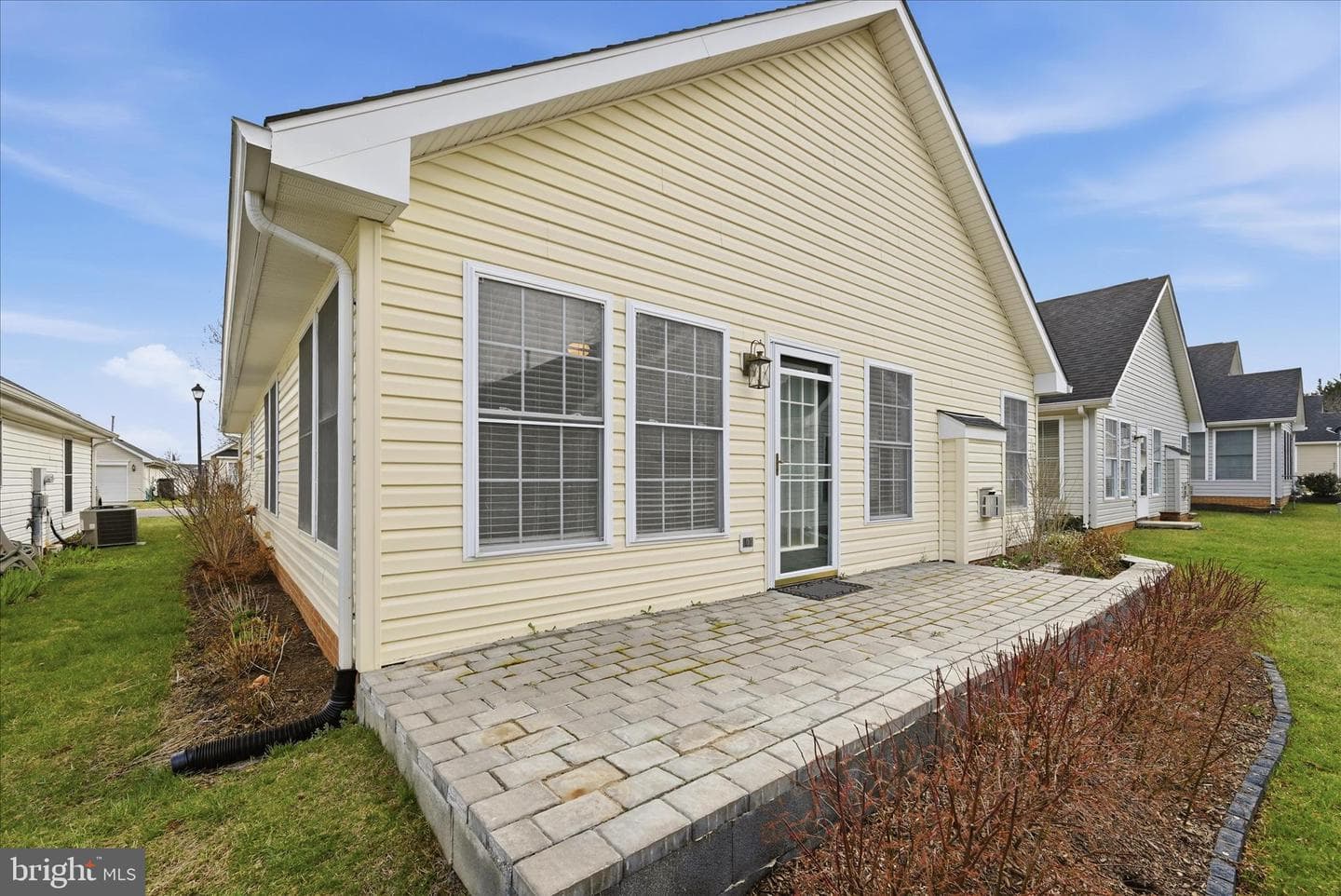 1851 Melvor Lane photo 29