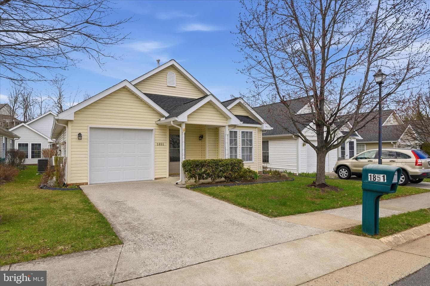 1851 Melvor Lane photo 37