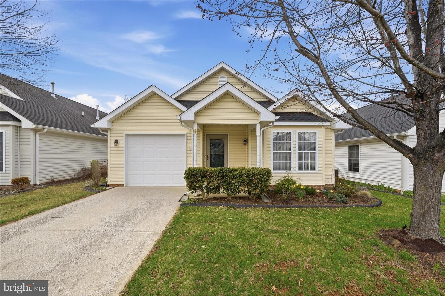 1851 Melvor Lane photo 39