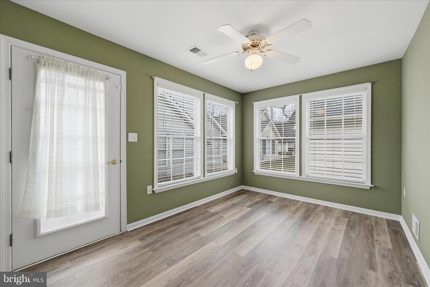1851 Melvor Lane photo 8