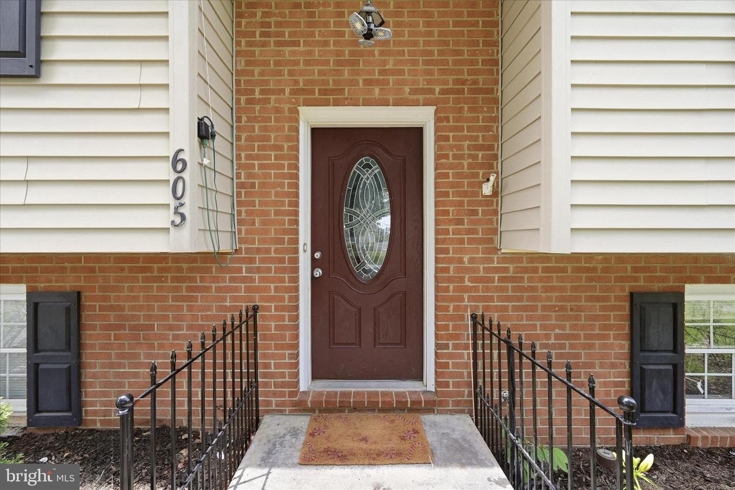 605 Dunlap Street photo 4