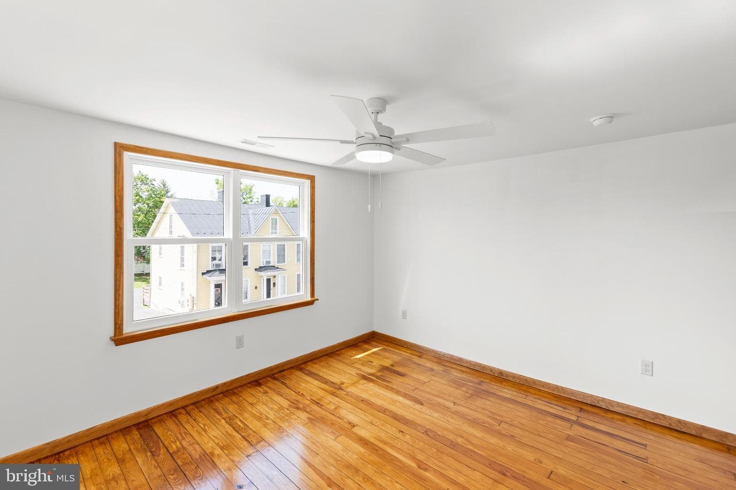 112 W Germain Street photo 11
