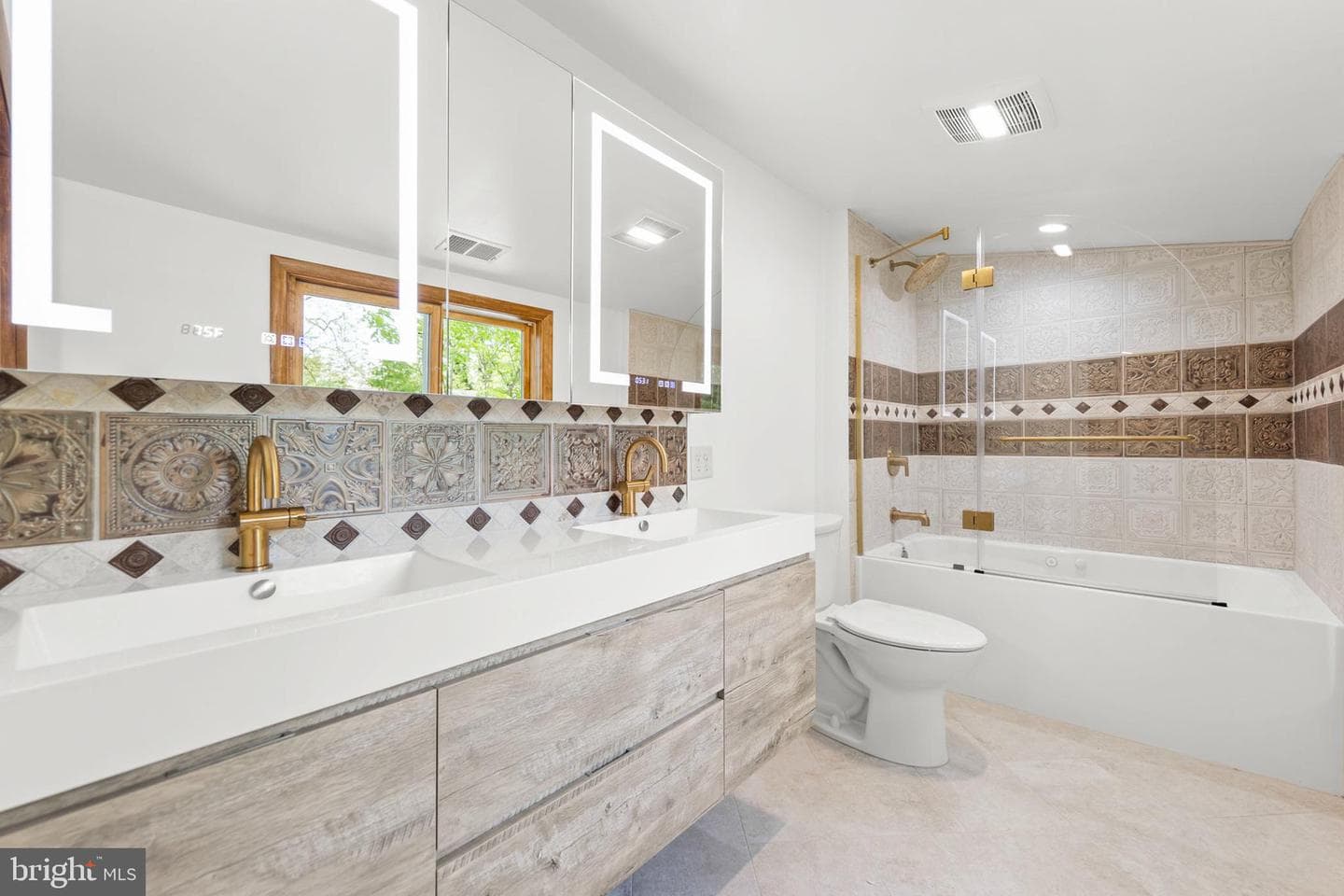 112 W Germain Street photo 12