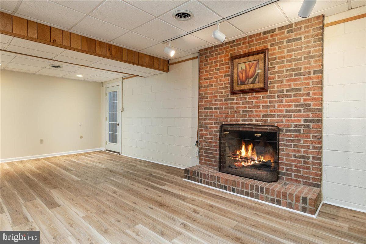 1300 Caroline Street photo 28