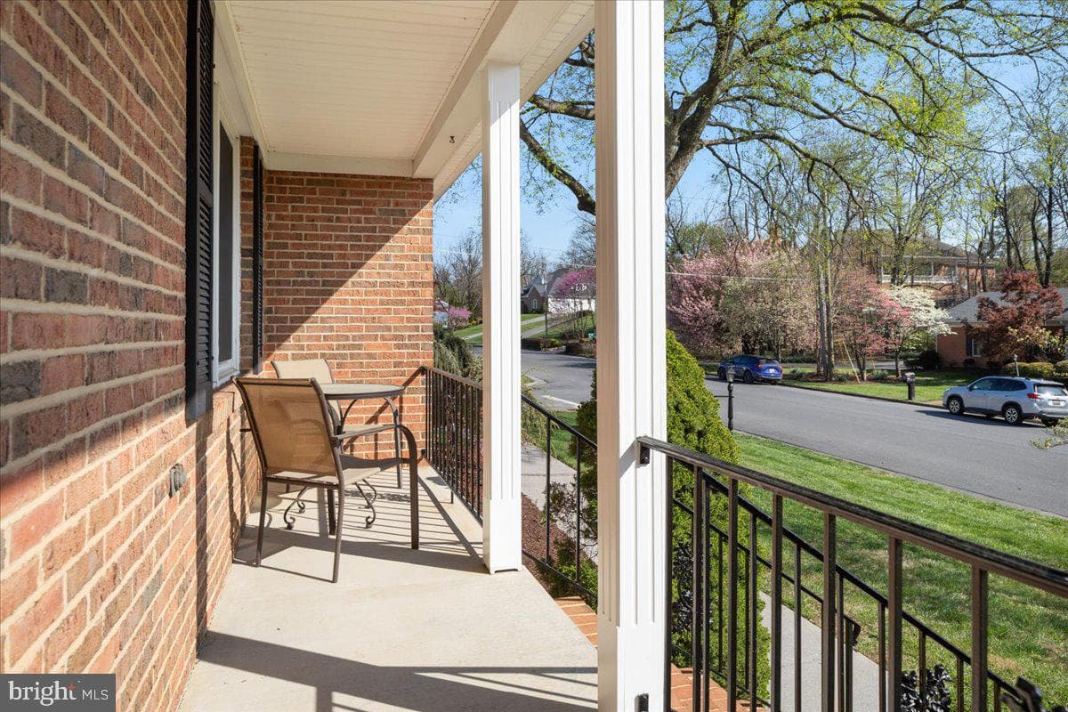 1300 Caroline Street photo 4