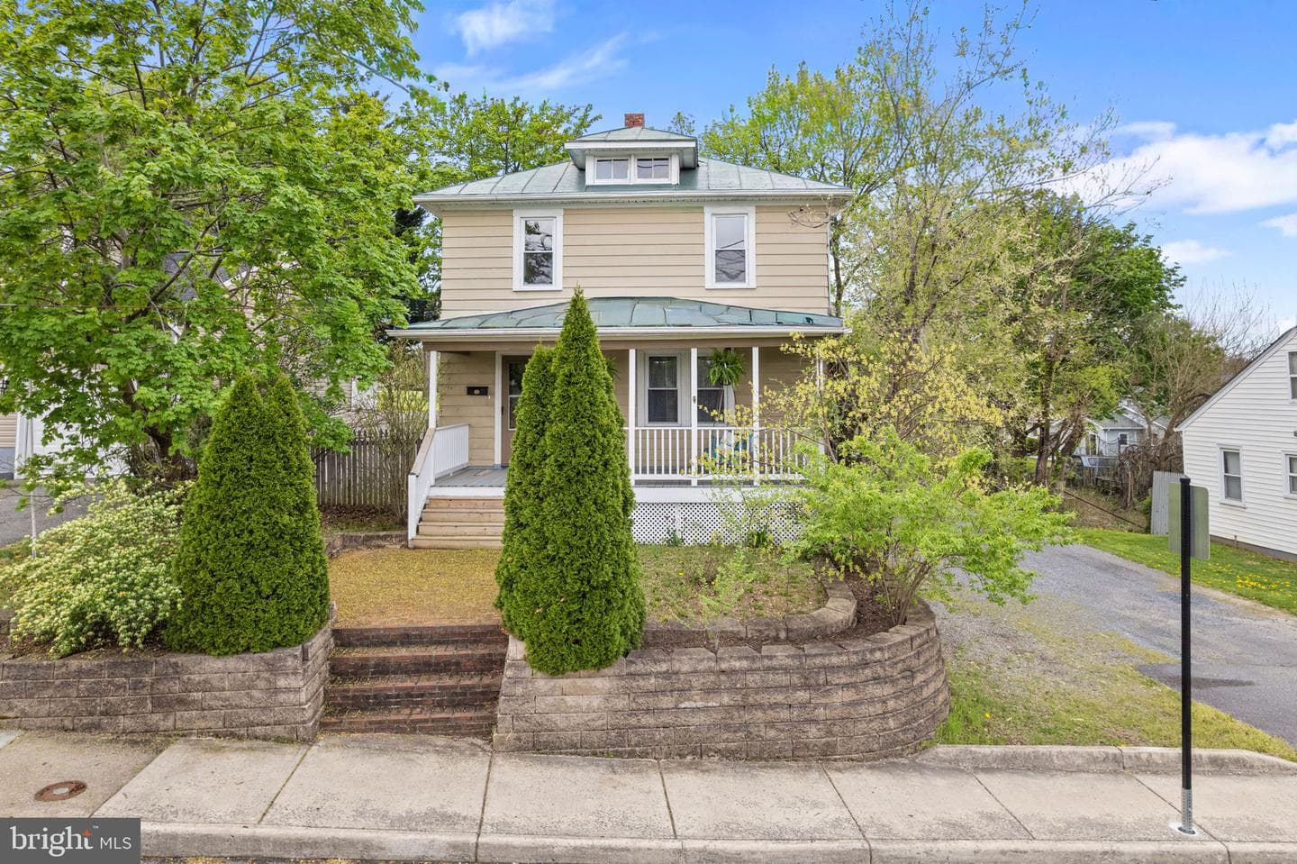 707 E Cork Street photo 2