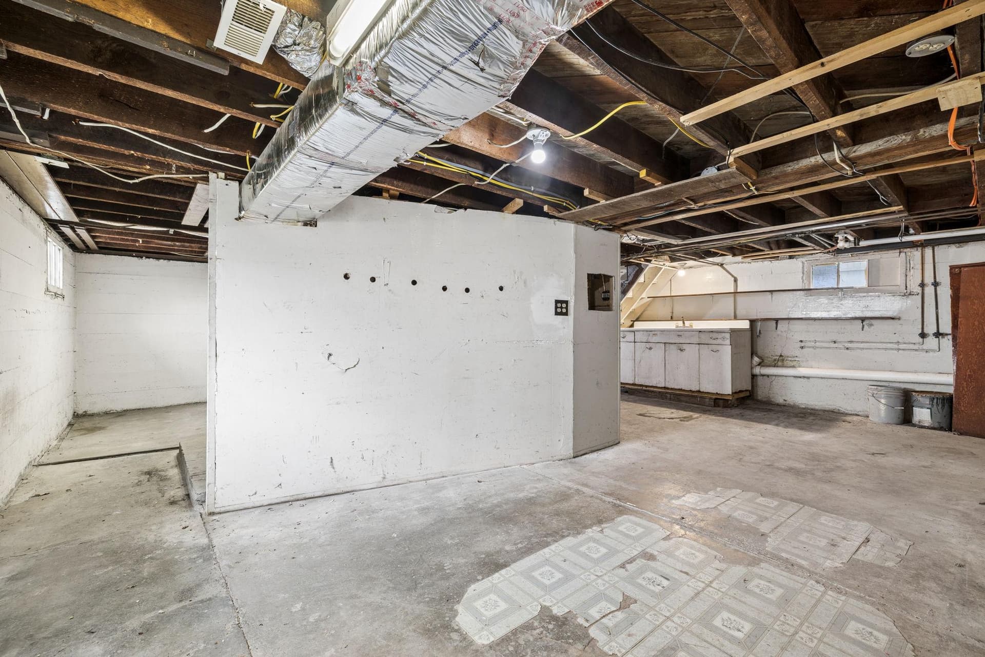 707 E Cork Street photo 49