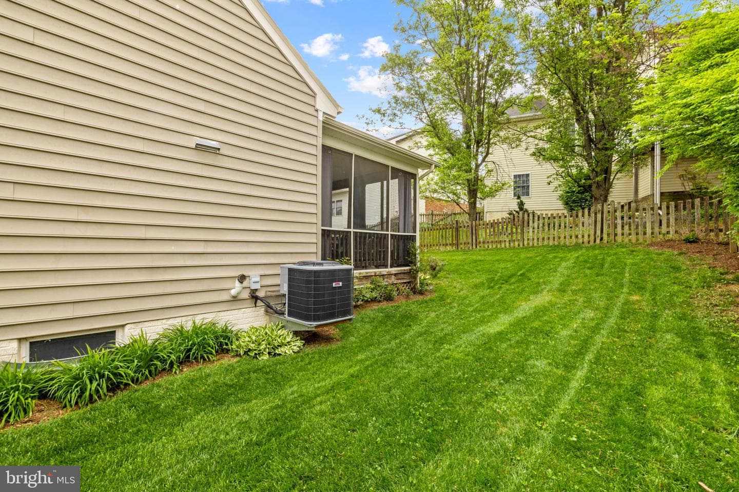 1930 Harvest Drive photo 66