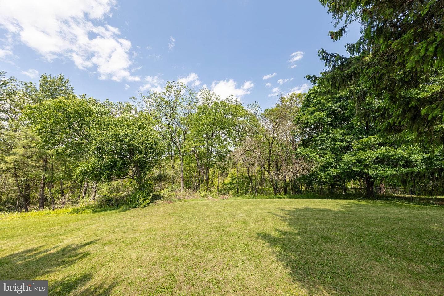 328 Longview Avenue photo 6