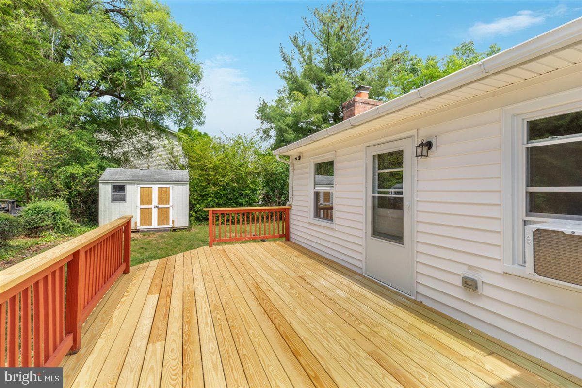 420 E Pall Mall Street photo 22