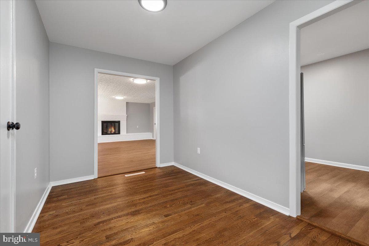 420 E Pall Mall Street photo 5