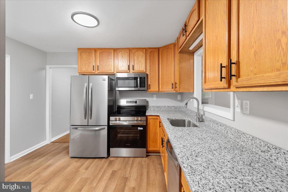 420 E Pall Mall Street photo 6