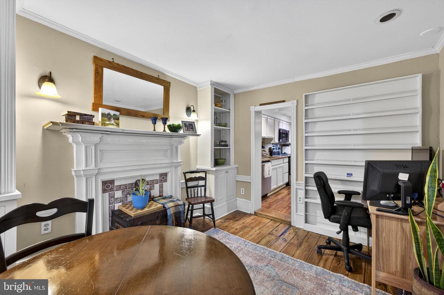 706 S Cameron Street photo 15