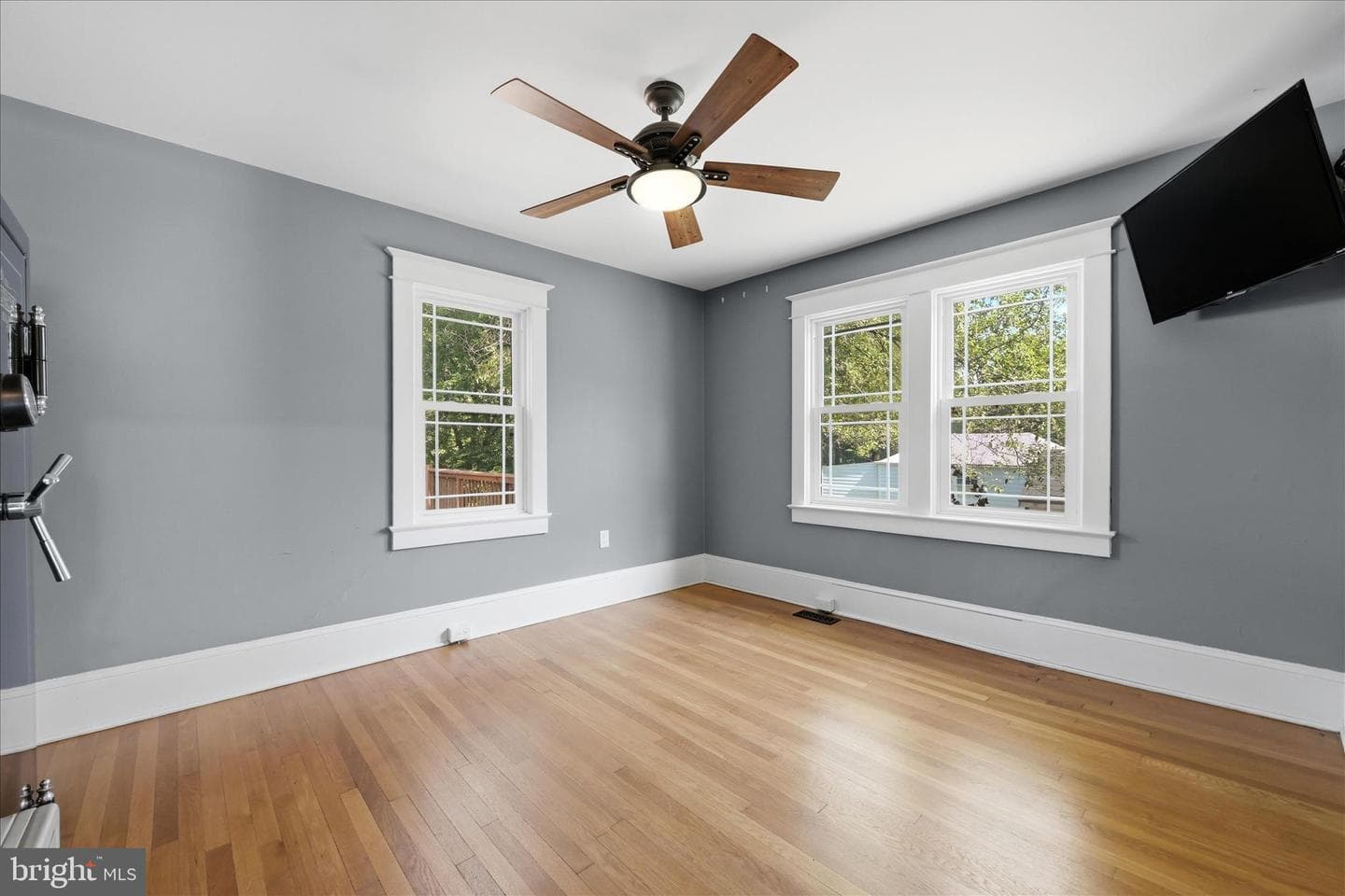 1423 Greystone Ter photo 21