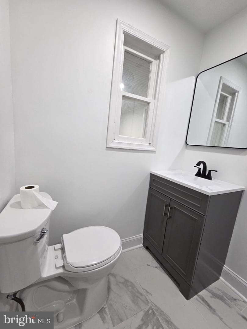 580 York Avenue photo 9