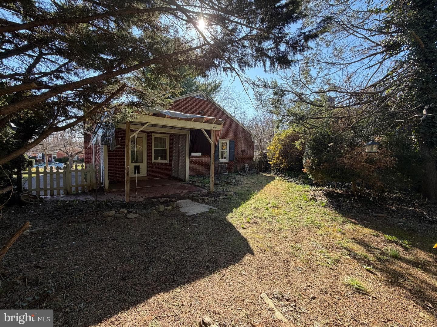 540 Bellview Ave photo 29