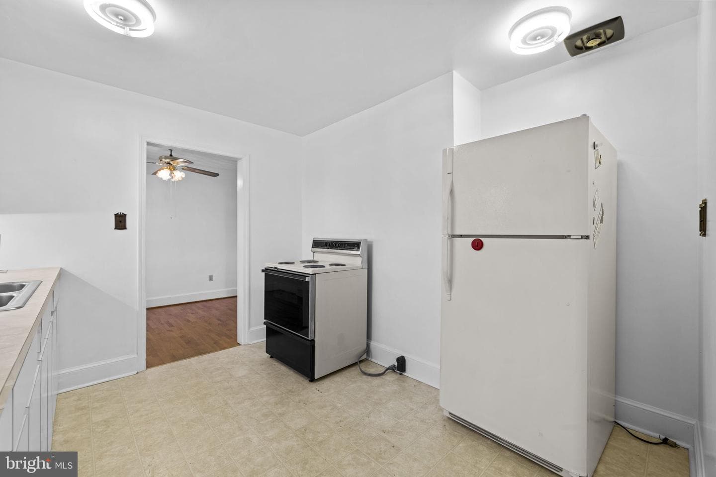 2917 First St photo 10