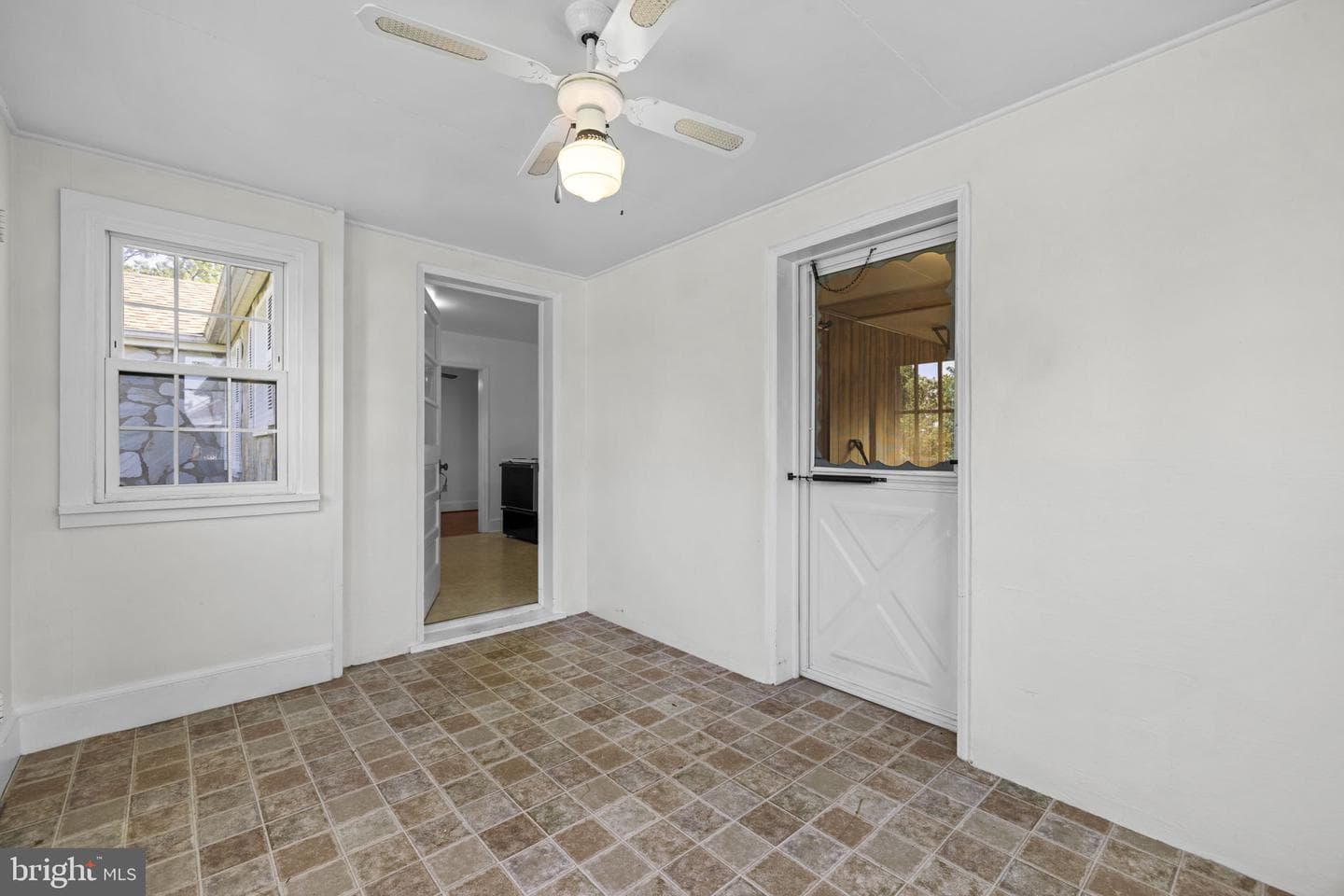 2917 First St photo 19