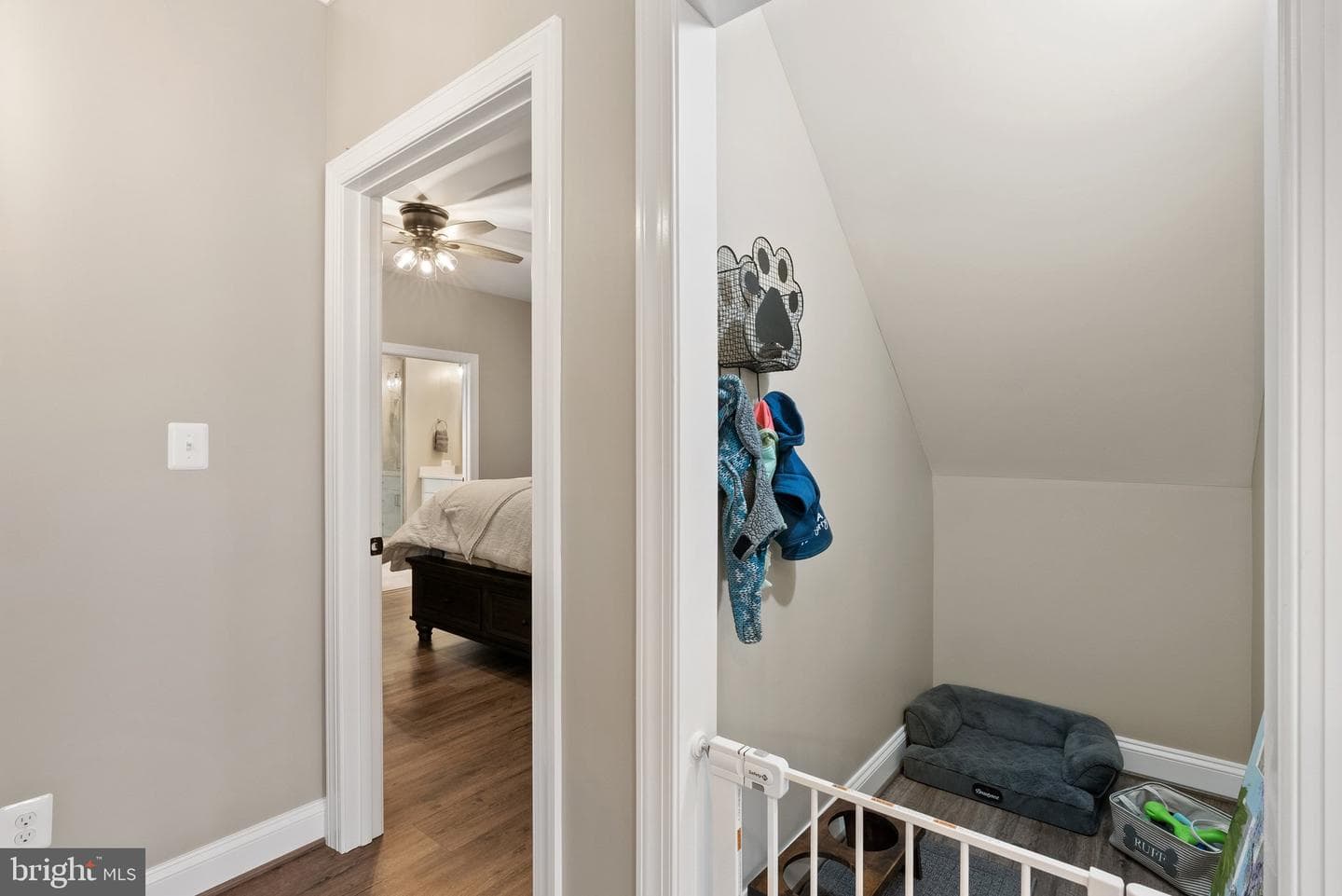 2532 Middle Road photo 24