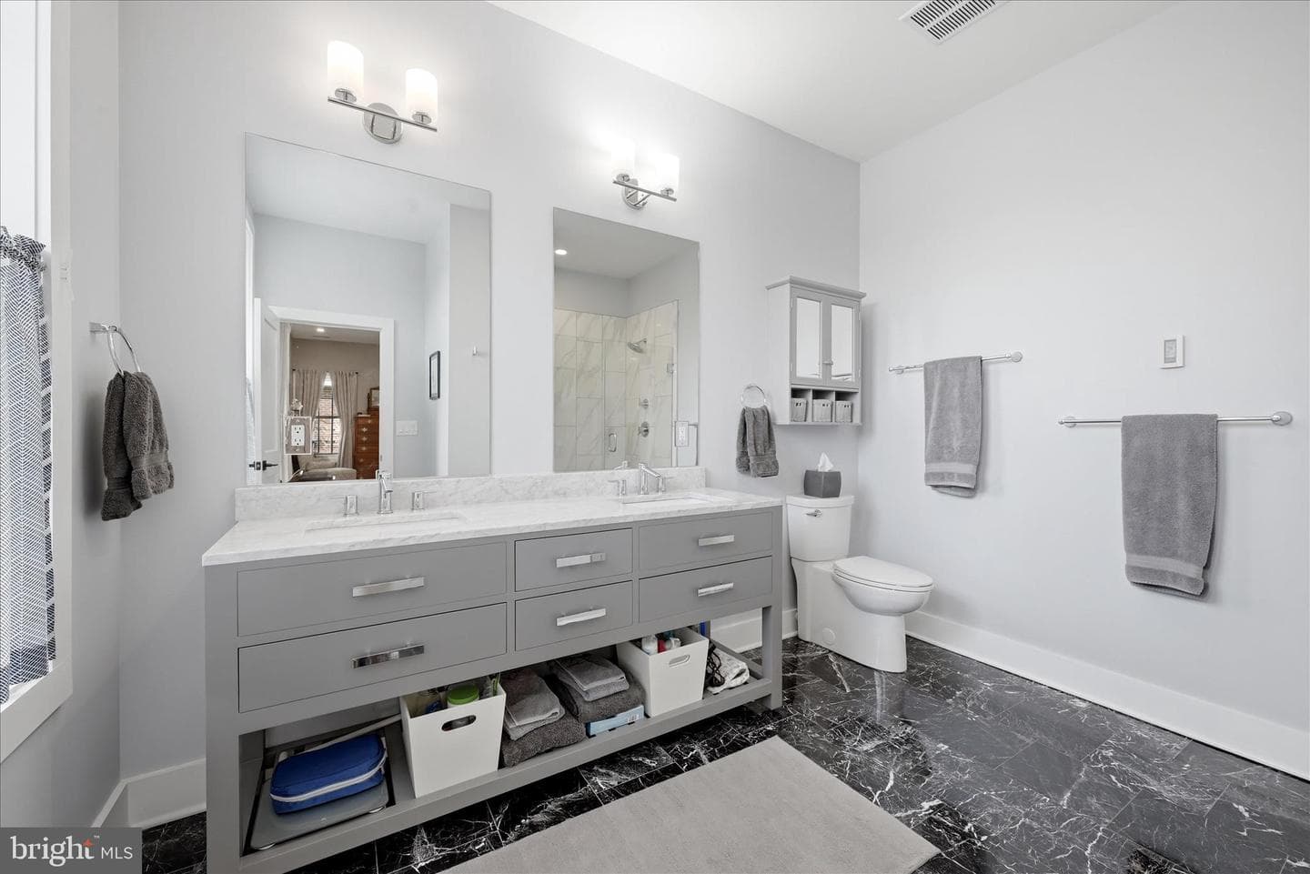 411 N Loudoun Street #105 photo 32