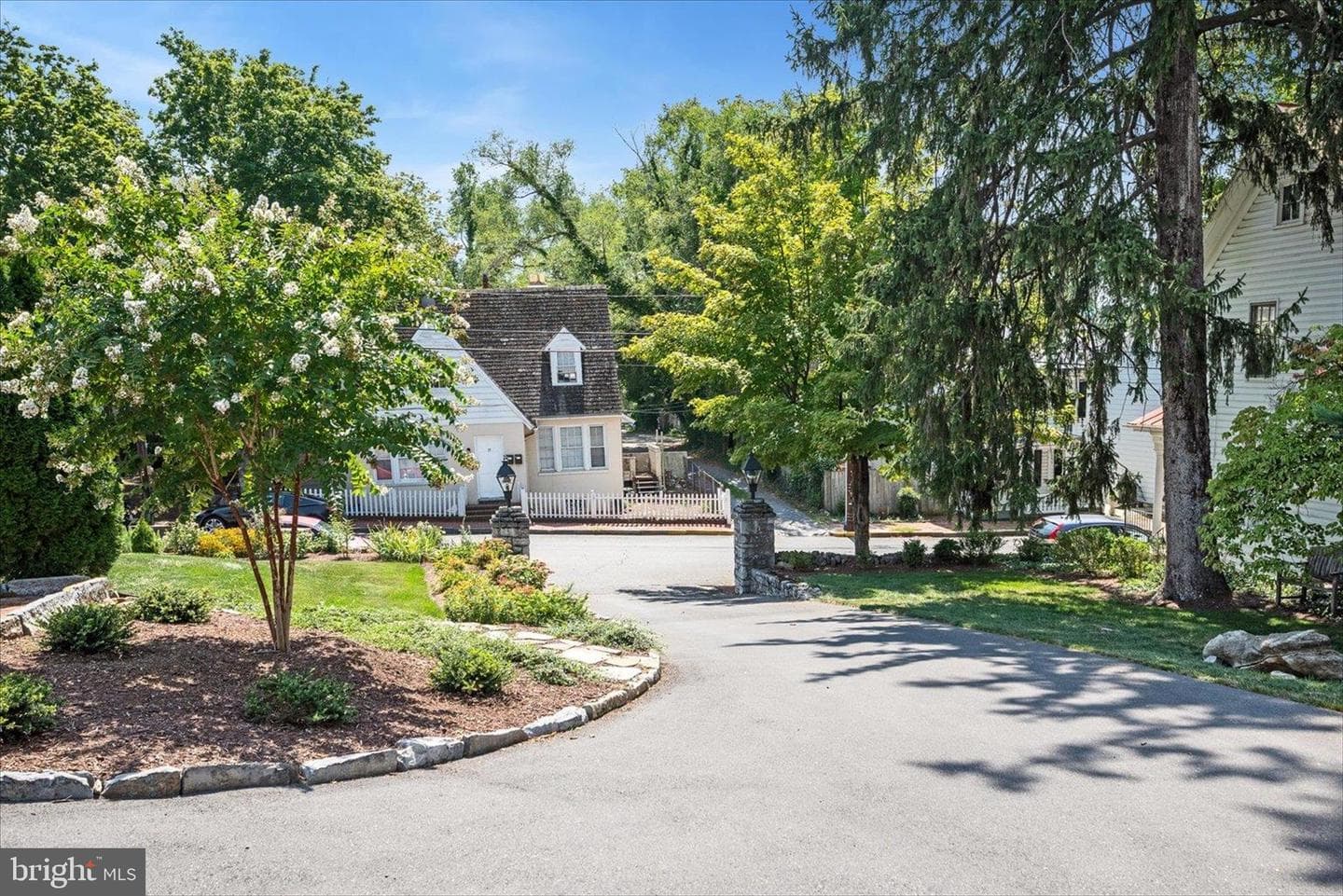 411 N Loudoun Street #105 photo 57