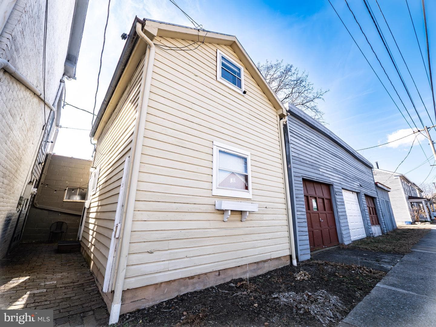 703 S Loudoun Street photo 3