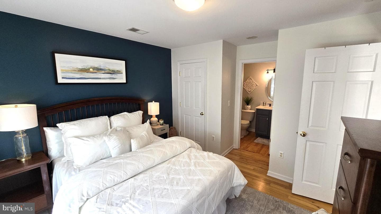 1026 S Kent Street photo 24