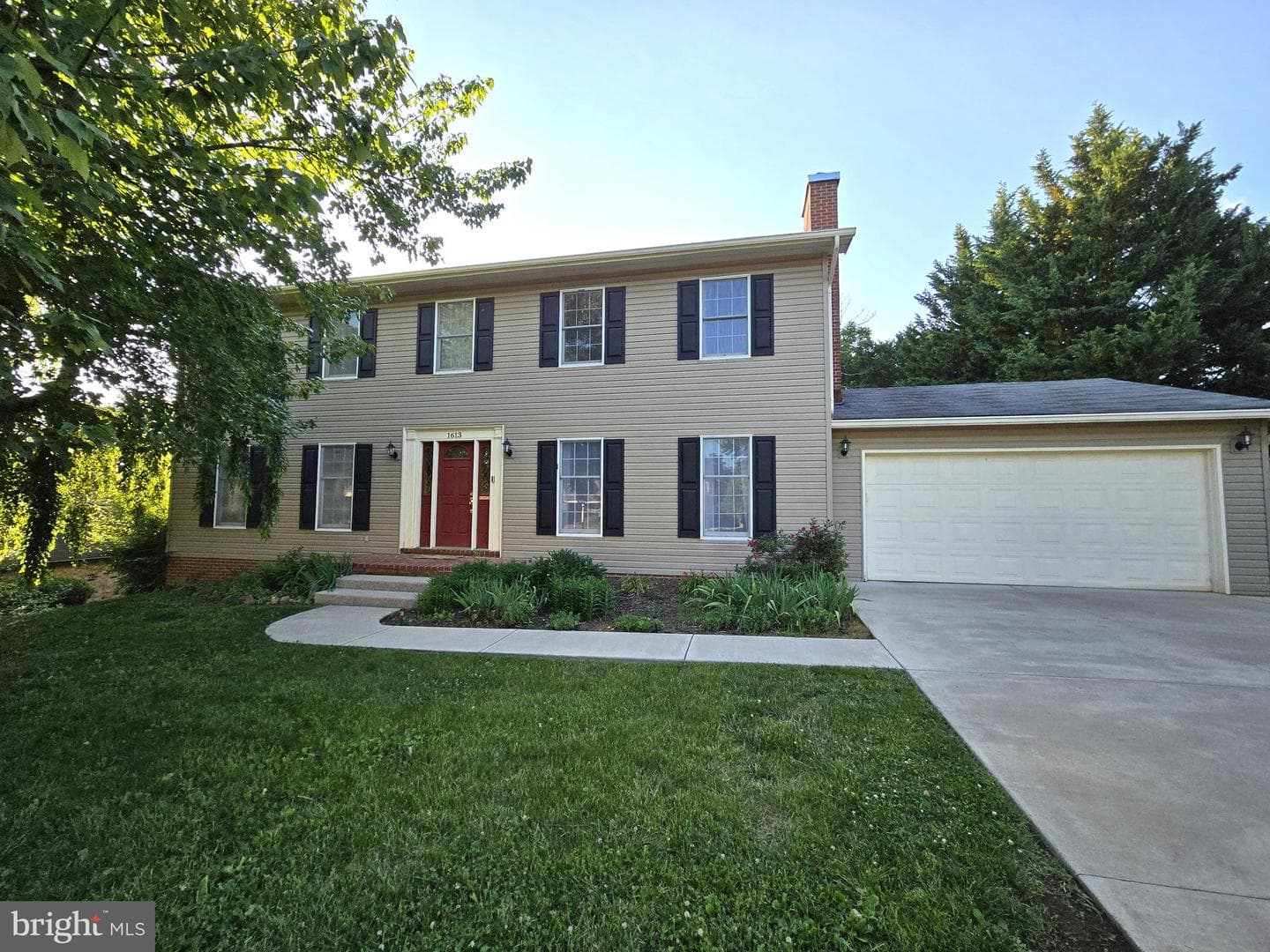 1613 Van Couver Street photo 2