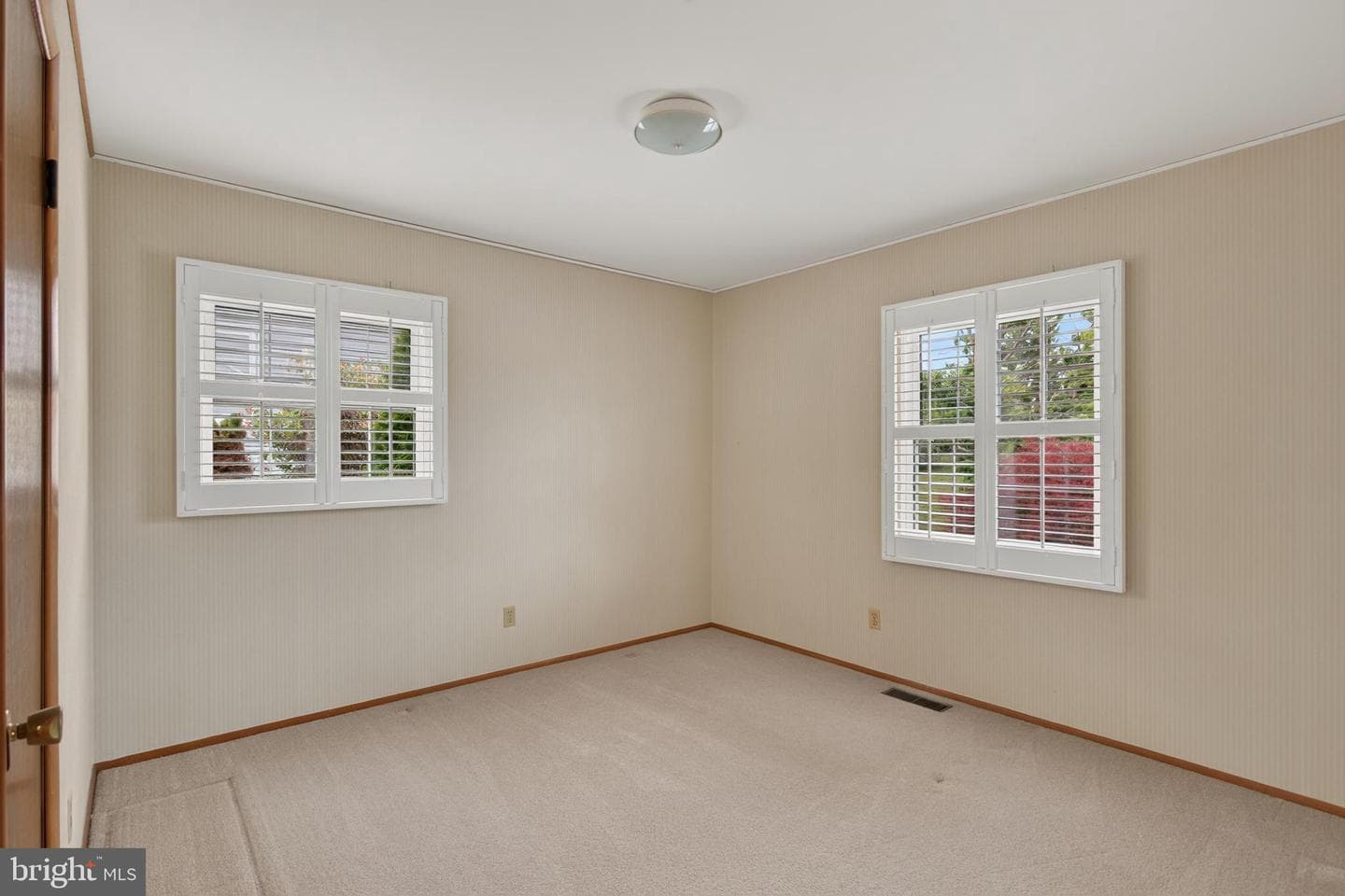 936 Allen Drive photo 19