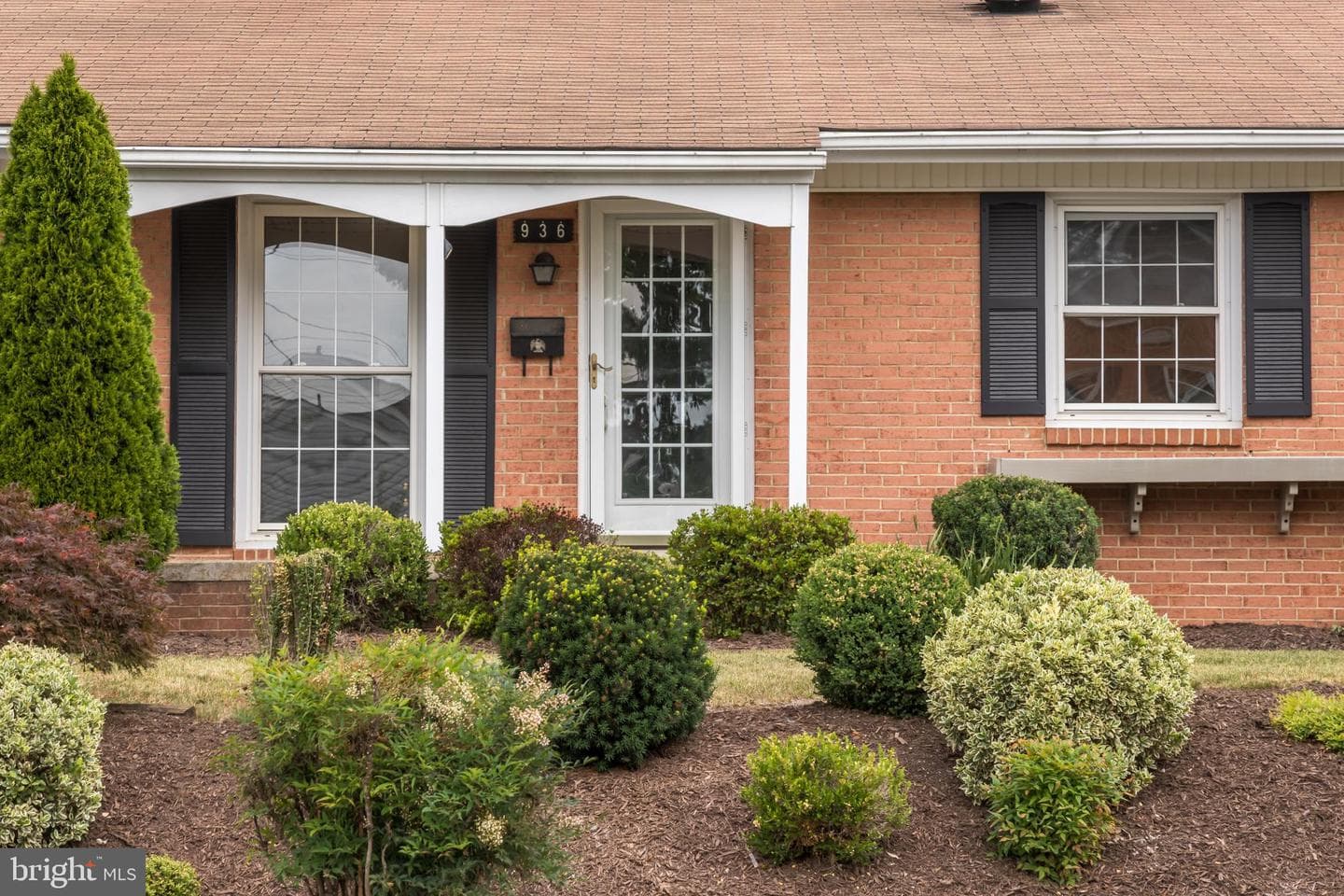 936 Allen Drive photo 3
