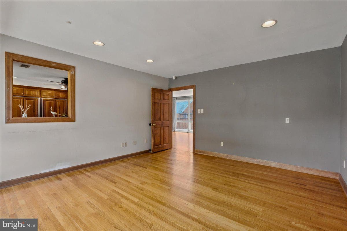 1202 Handley Avenue photo 15