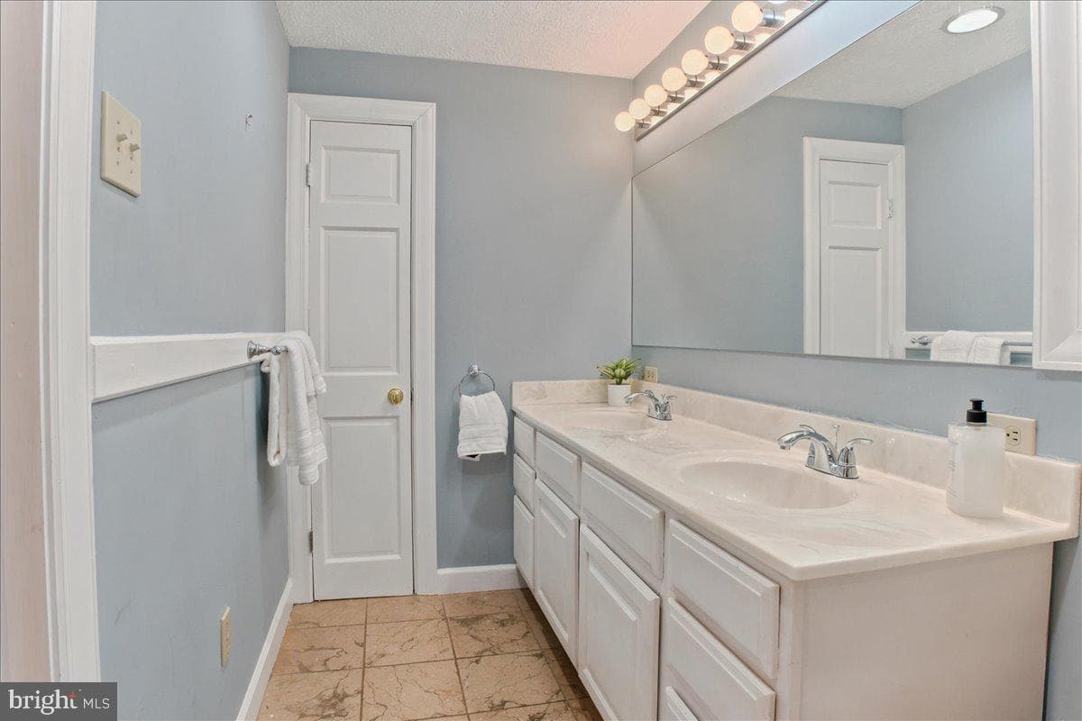 1202 Handley Avenue photo 44