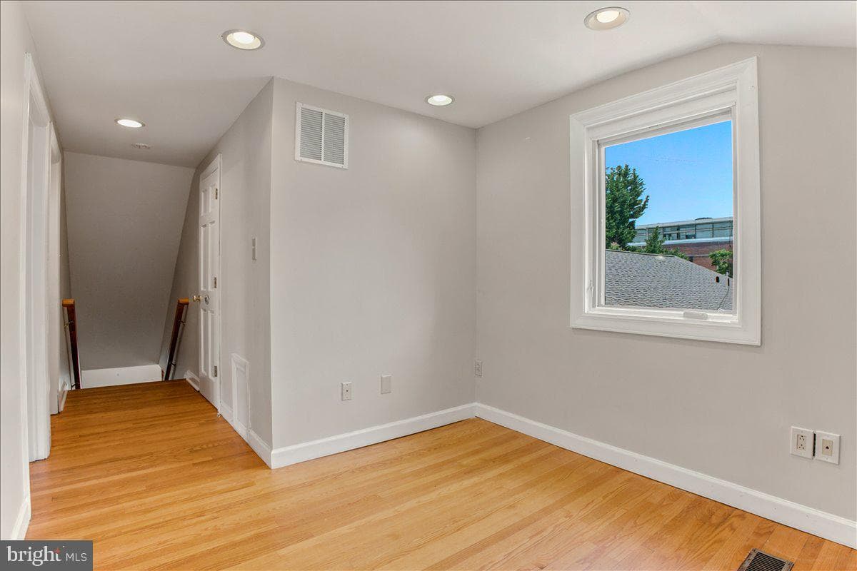1202 Handley Avenue photo 50