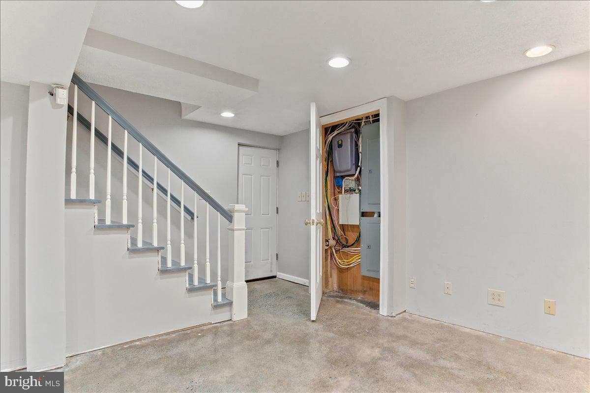 1202 Handley Avenue photo 68