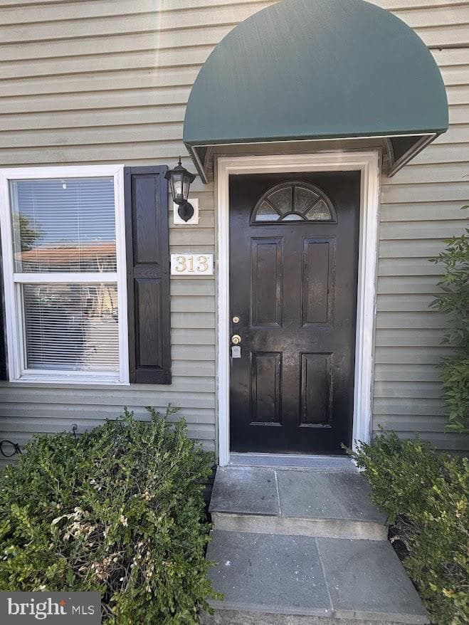 313 Avon Court, Winchester