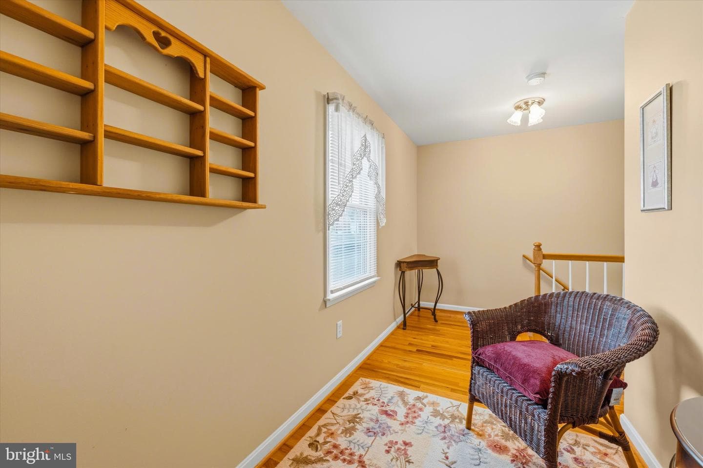 687 Woodland Ave photo 27