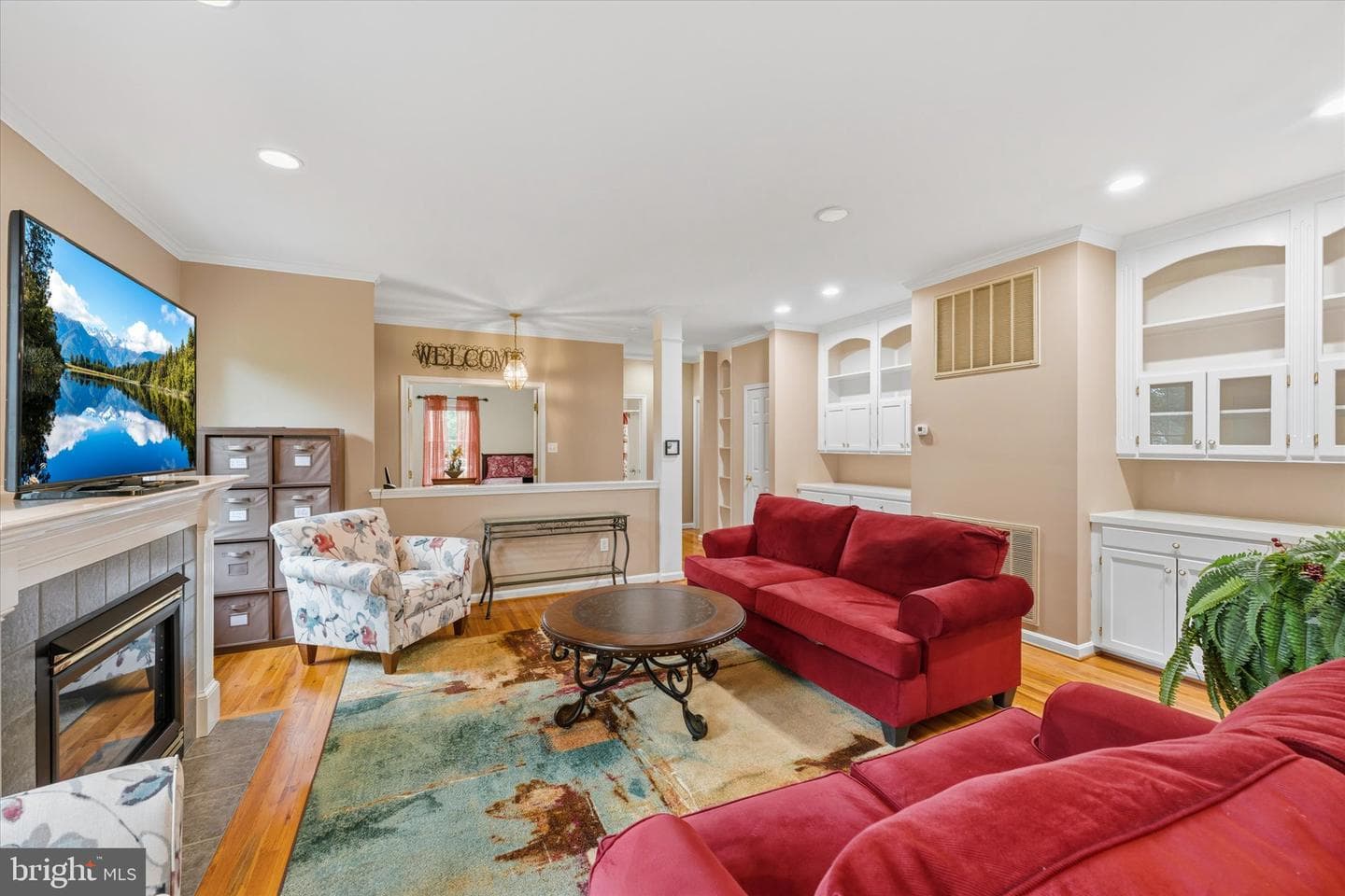 687 Woodland Ave photo 9