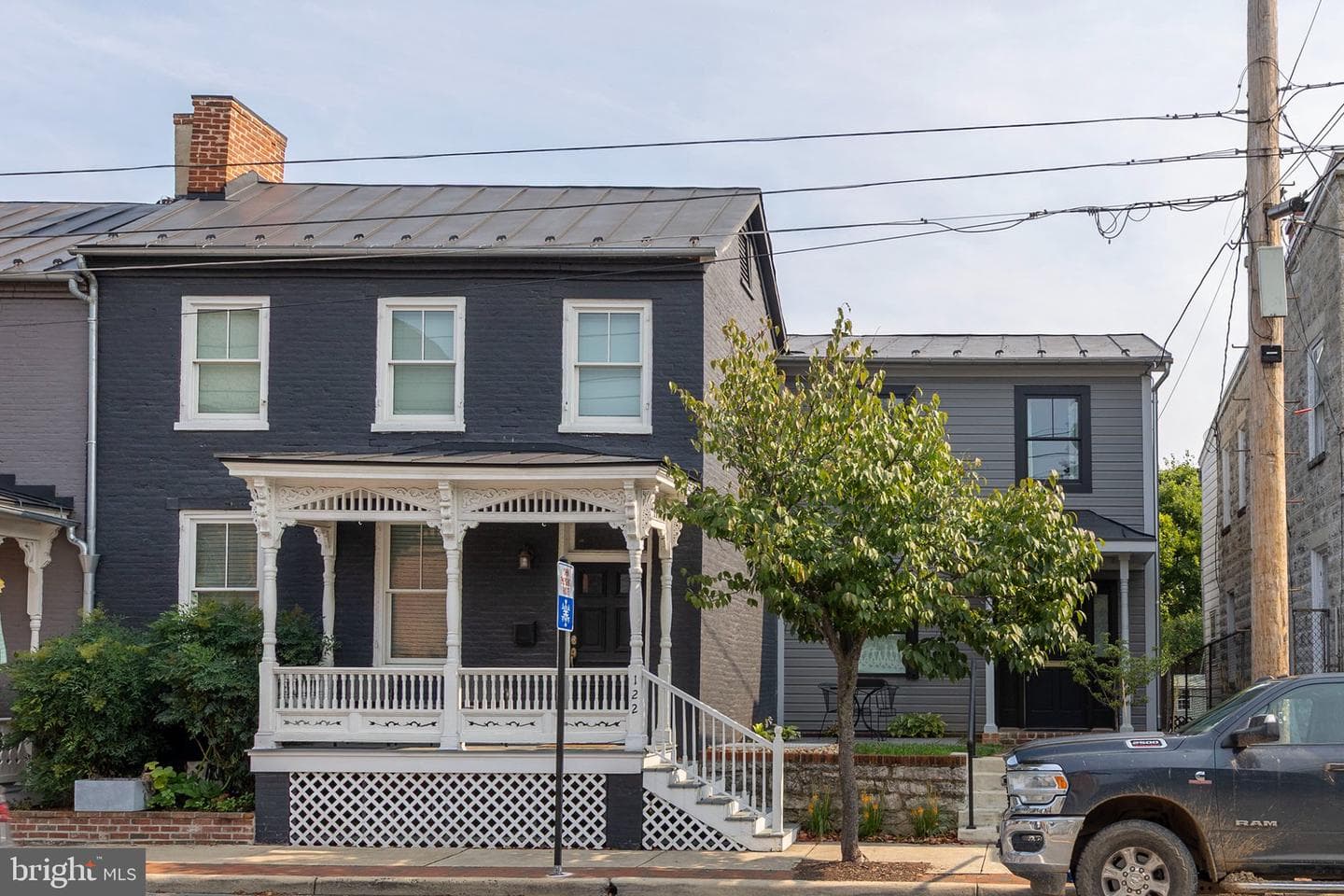 135 S Kent Street #202, Winchester
