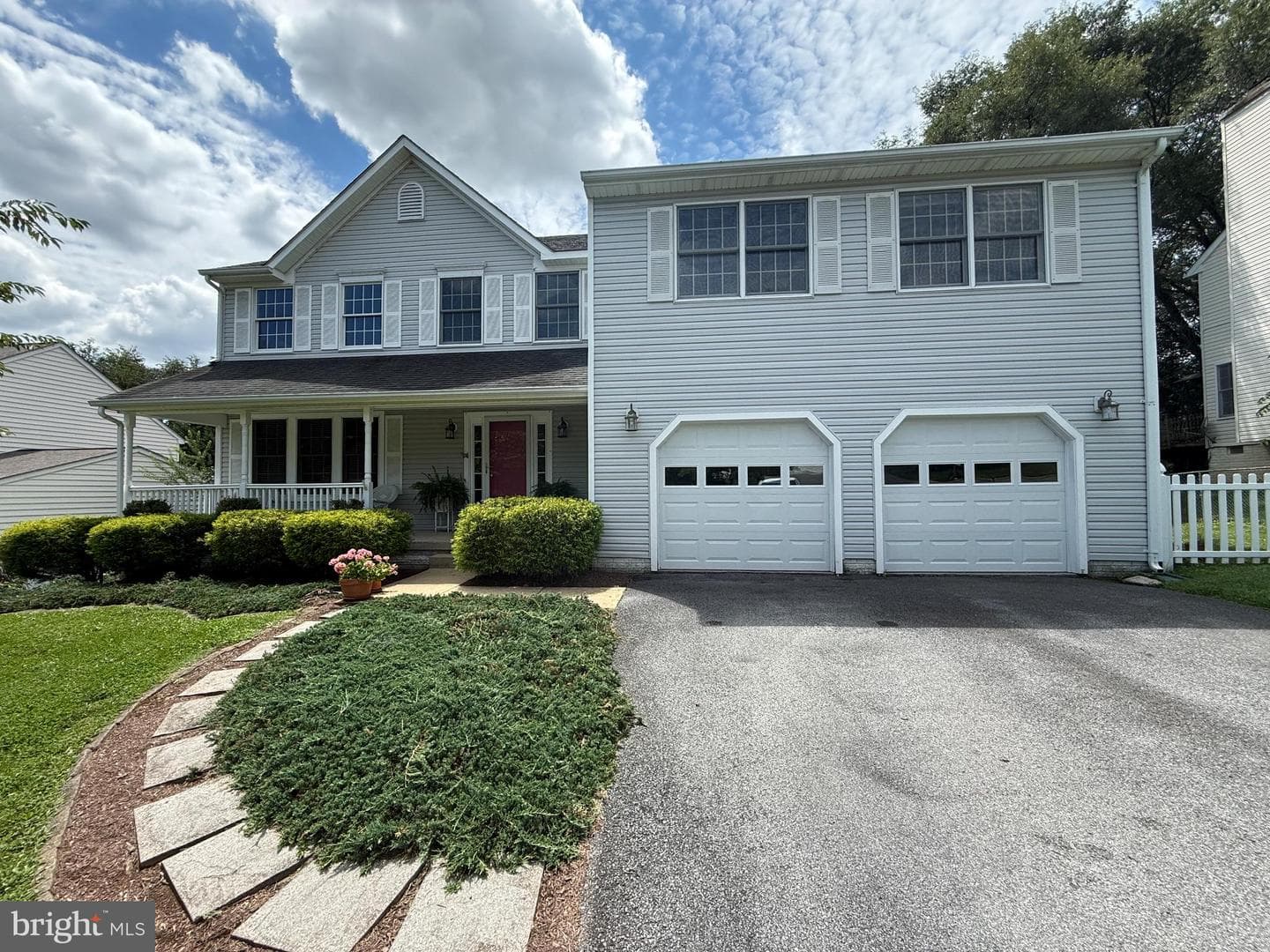 1605 Fort Braddock Court photo 1