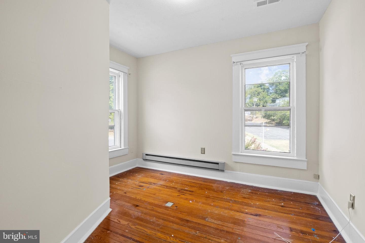 108 Luray Avenue photo 15