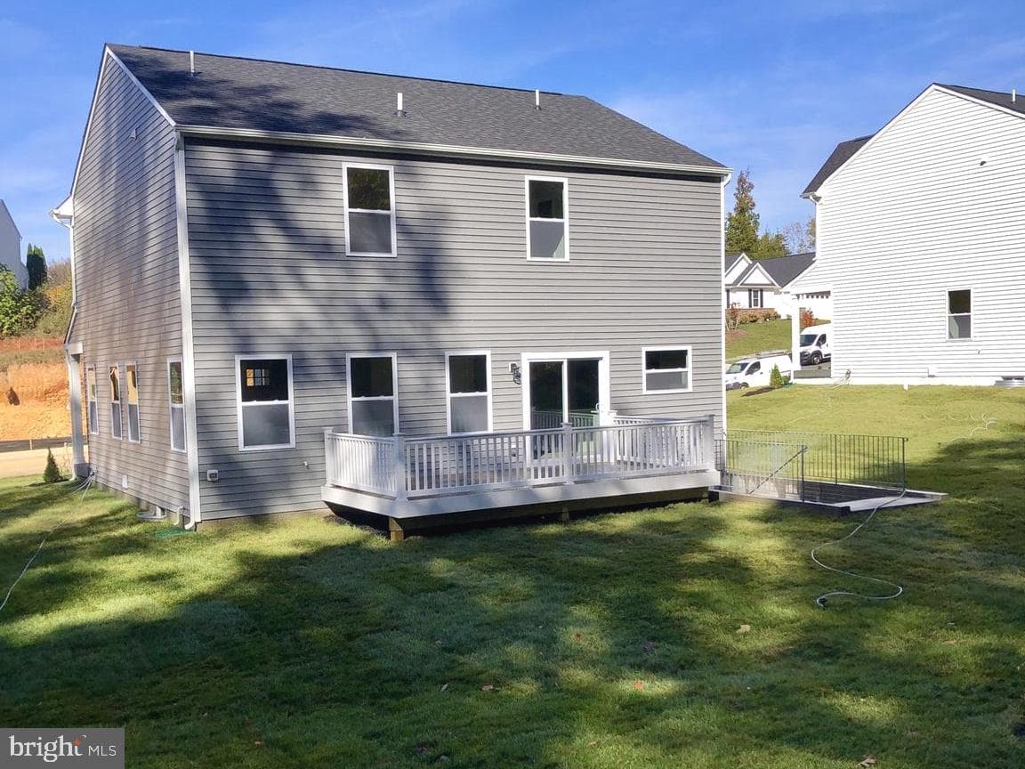 1195 Happy Ridge Drive photo 2