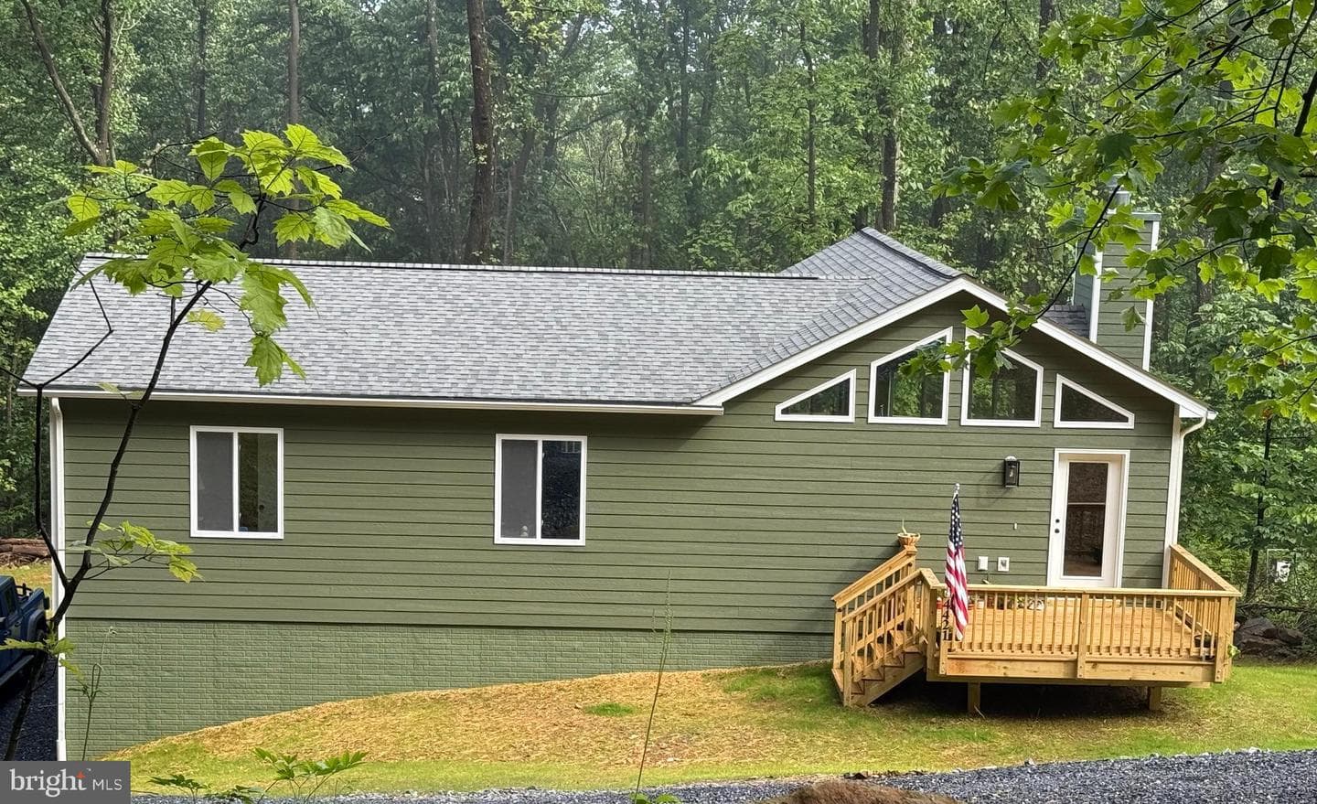 4421 Blue Mountain photo 1