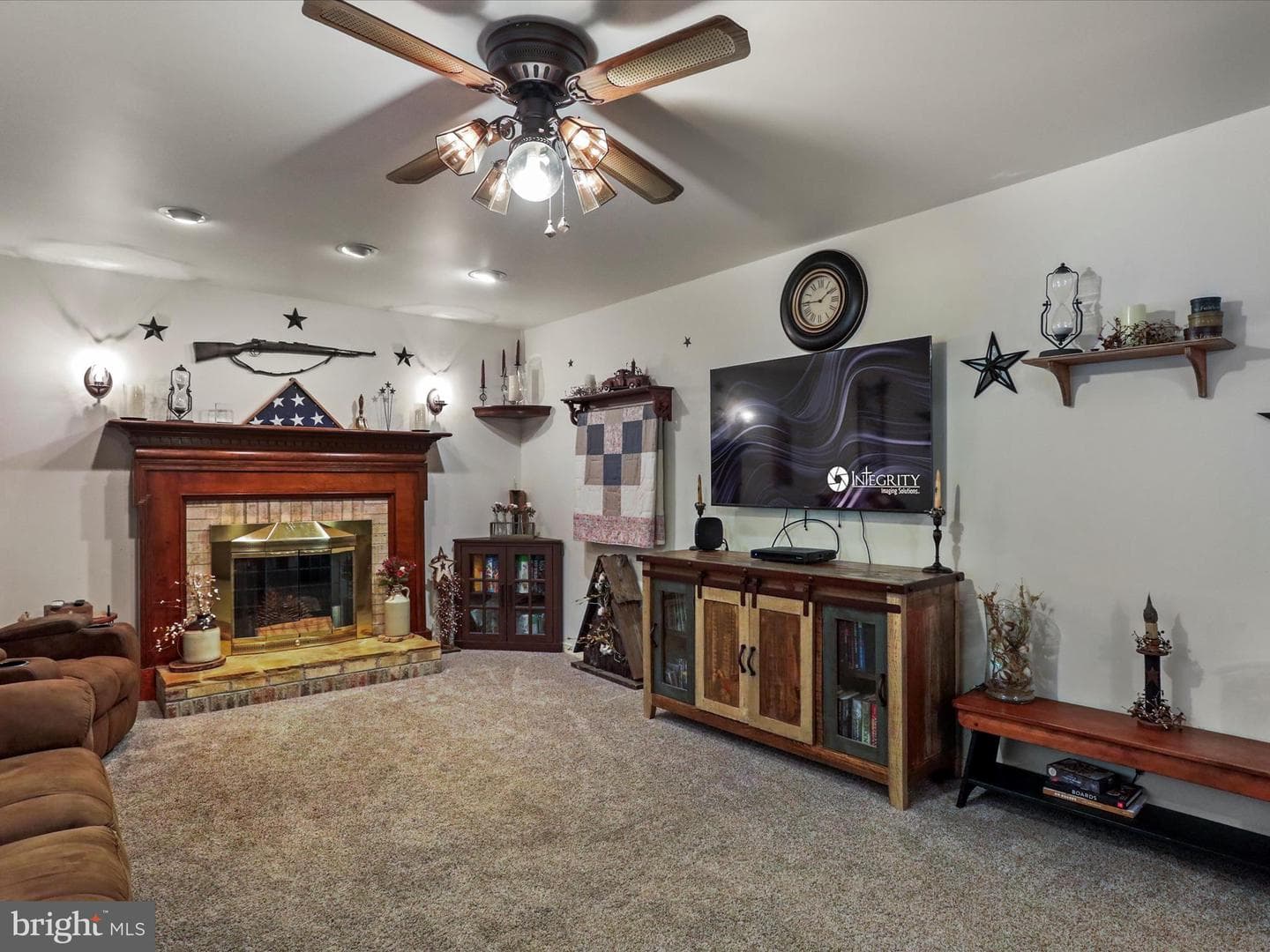 2741 Happy Creek Road photo 18