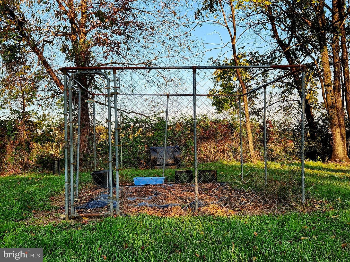 167 Robinson Road photo 14