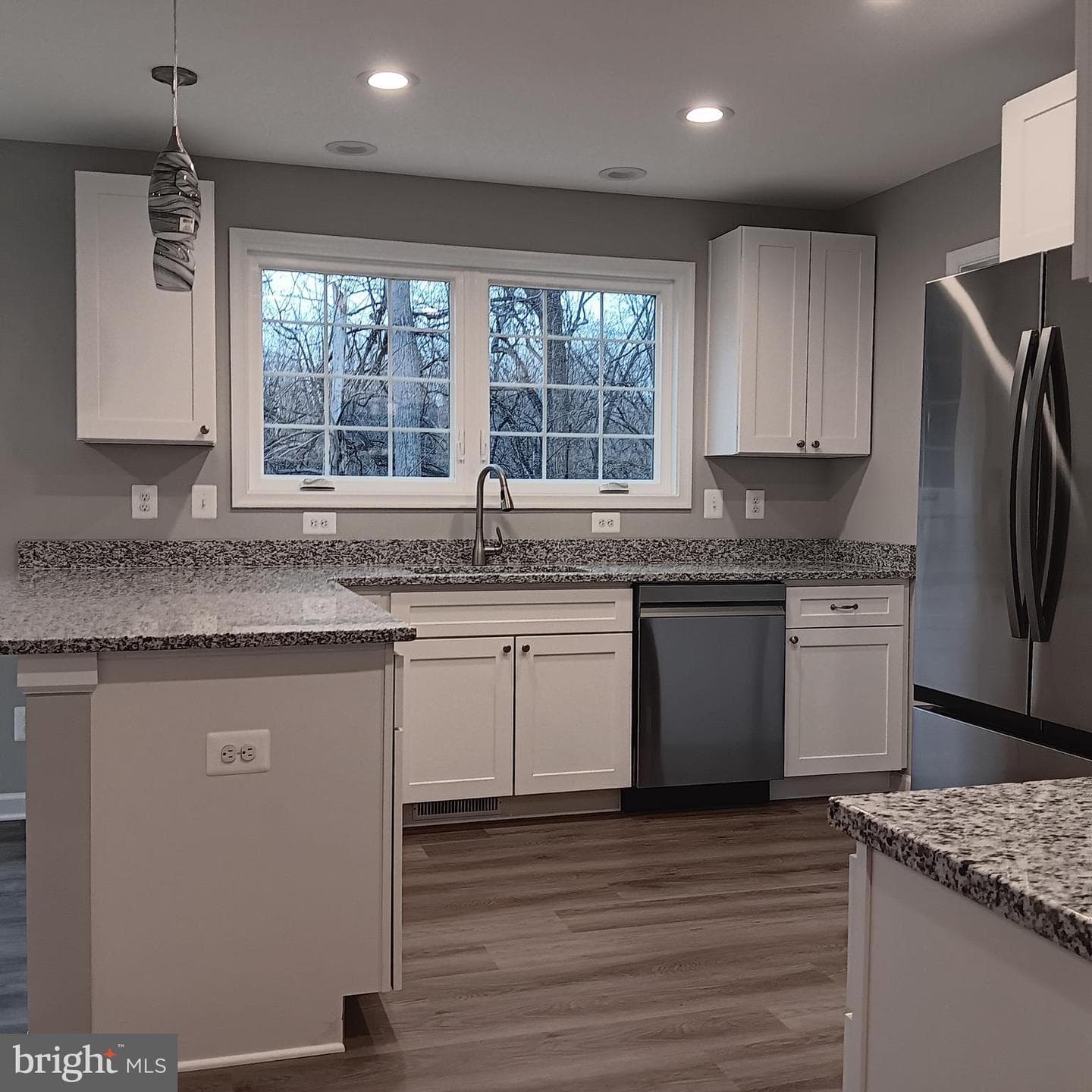 125 Apple Way photo 8