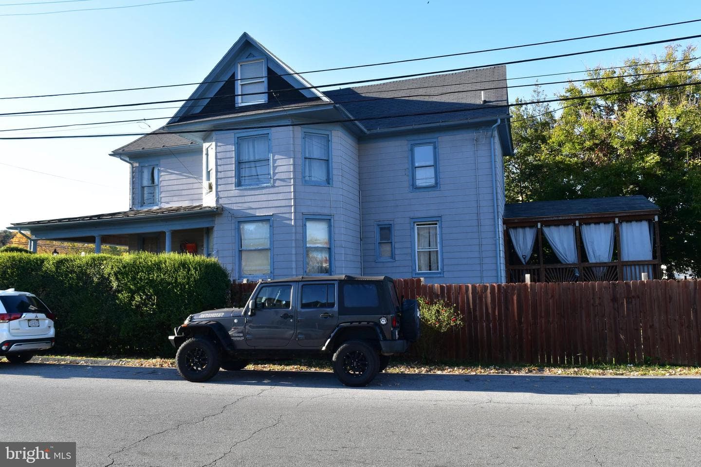 203 Chester Street photo 4