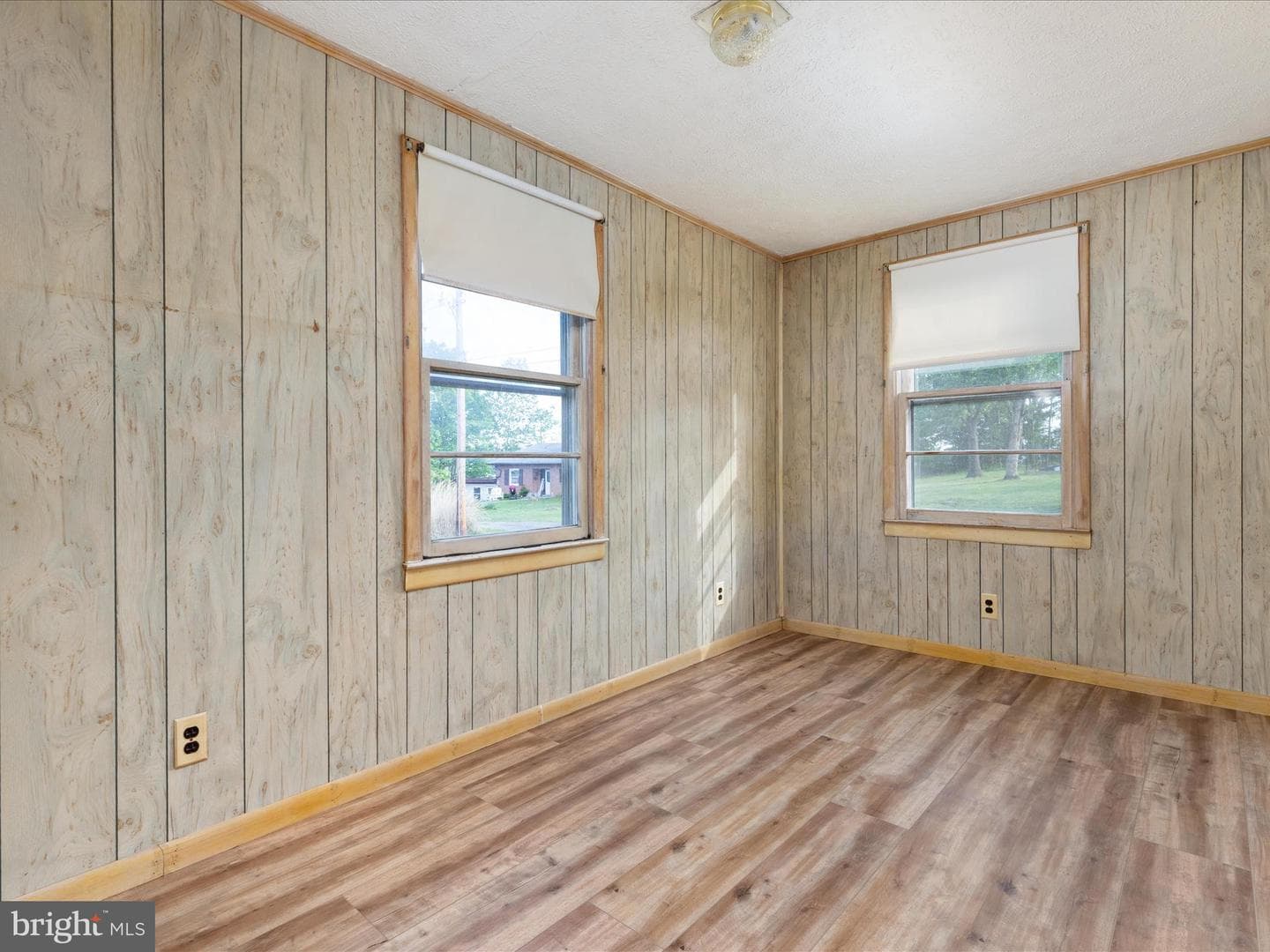 826 W 16th Street photo 20