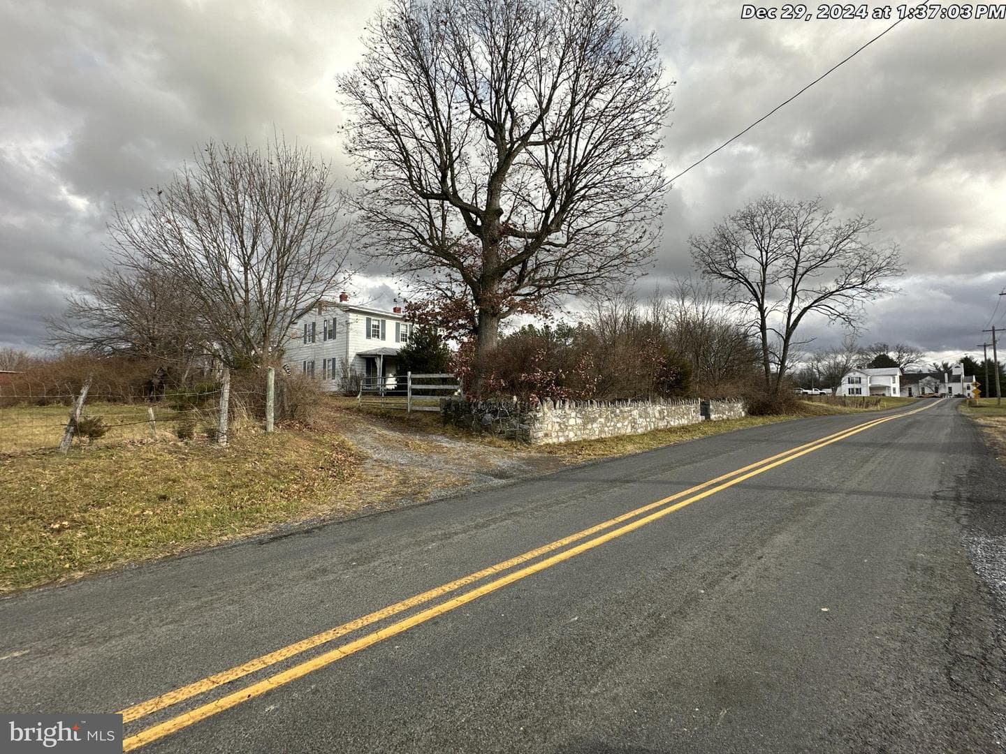 1449 Reliance Road photo 12