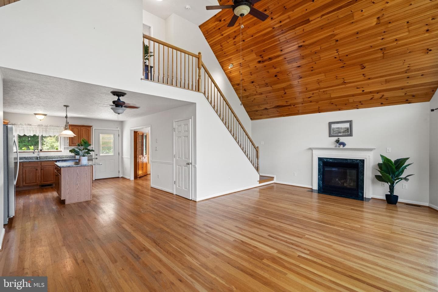 2037 Buck Mountain Road photo 5