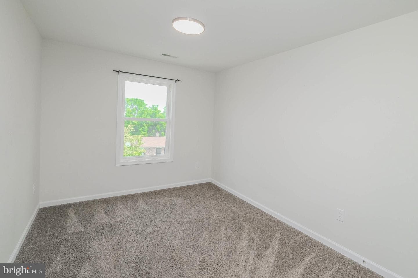 139 Steele Avenue photo 23